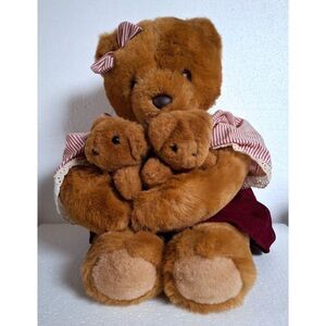 Vintage Mary Meyer Plush Brown Mama Teddy Bear In Dress Holding Baby Bear Cubs